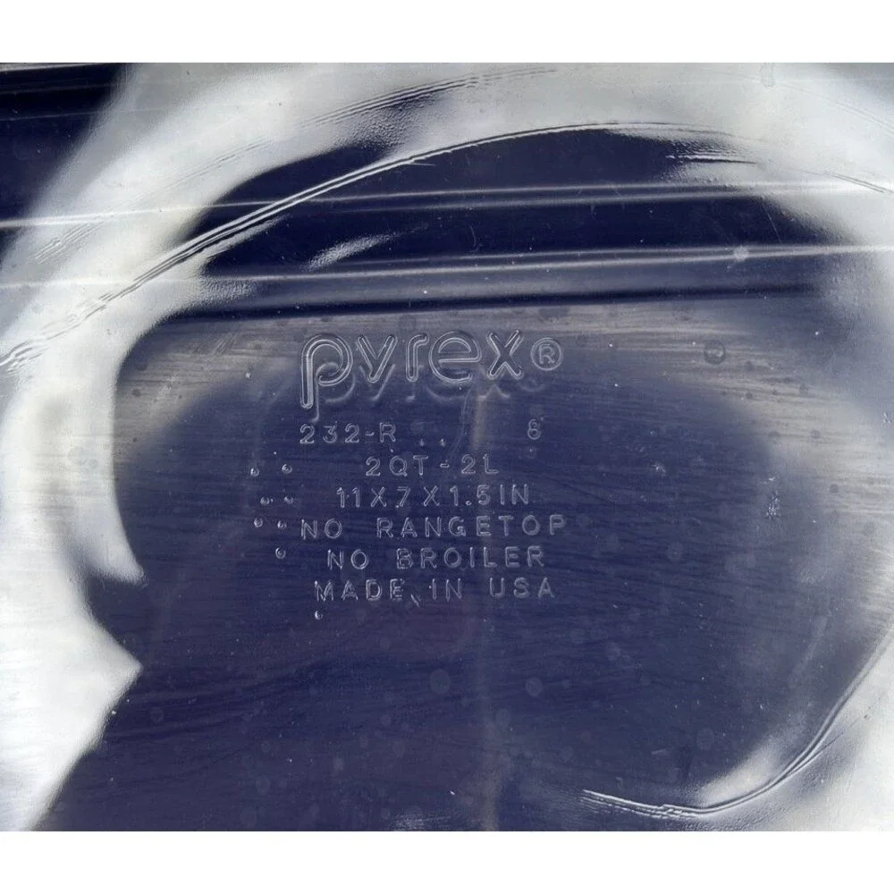 Pyrex Portables Insulated Carry Bag Travel Carrier with 2QT Glass Dish Way to Go